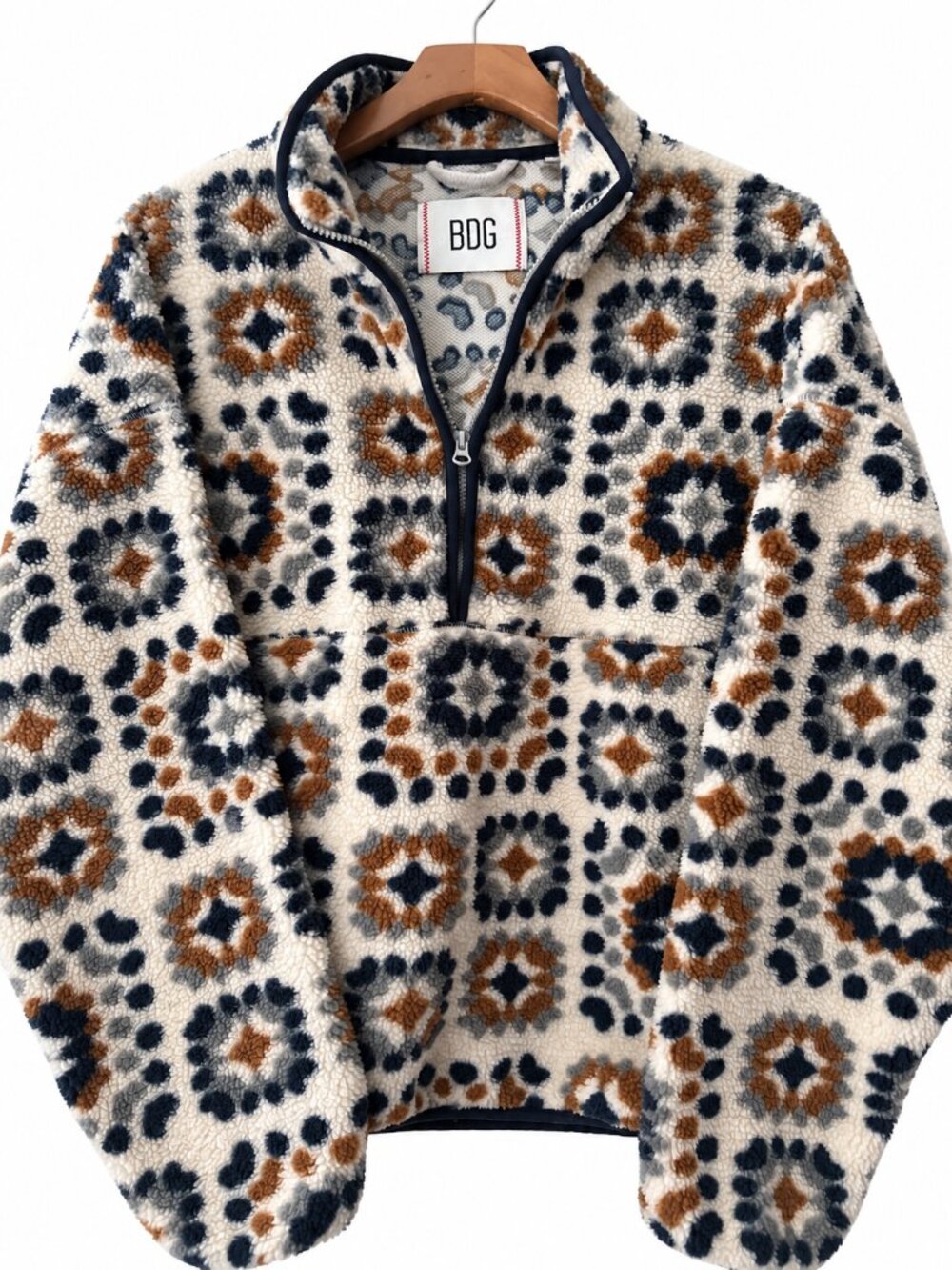 BDG Sherpa Fleece Quarter Zip Pullover w/ Front Kangaroo Pocket | Size Medium